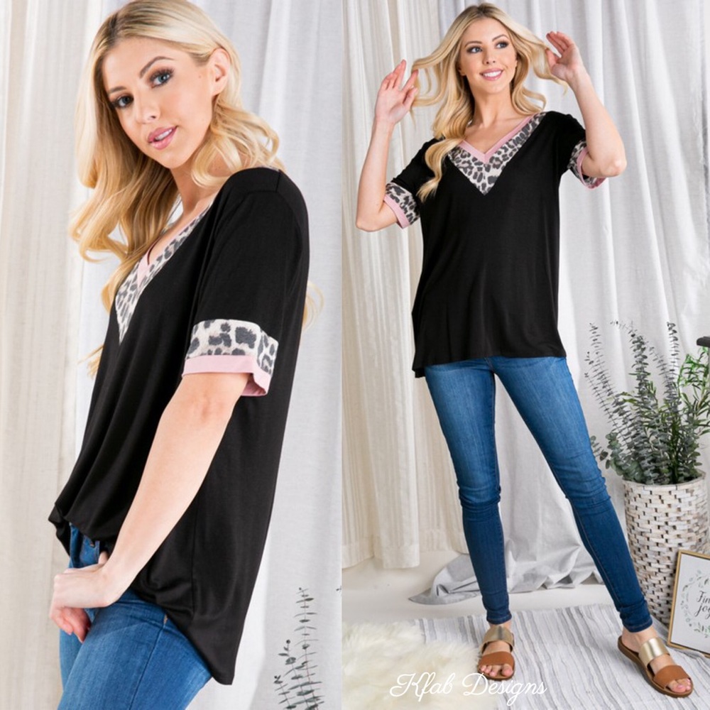 💕LAST 2! V Neck Animal Print Contrast Knit Top! - Picture 8 of 12
